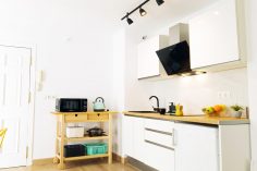 cocina lovely center apartments alameda